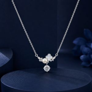 Pearl Clover Necklace